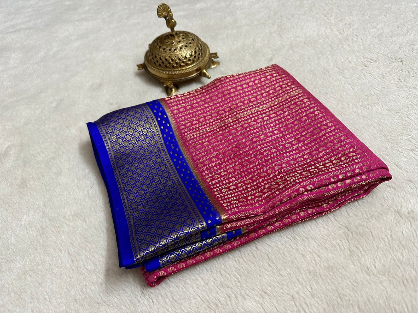 Pink Nd Royal Blue Colour Rich Pallu Soft Silk Saree