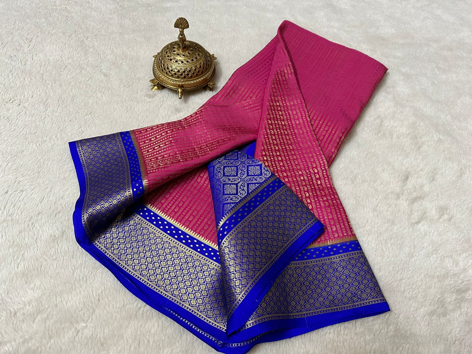 Pink Nd Royal Blue Colour Rich Pallu Soft Silk Saree