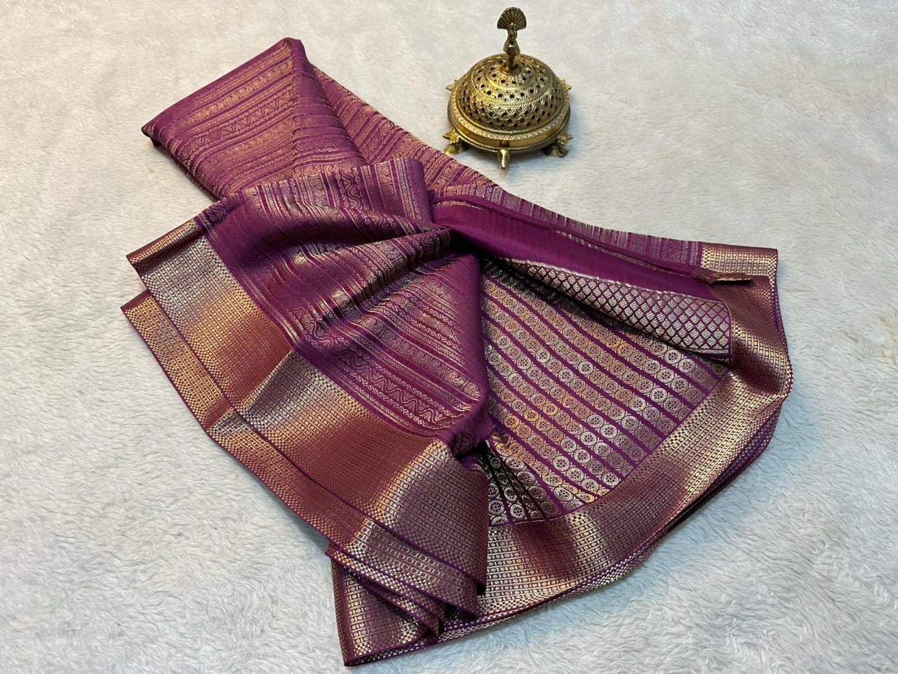 Kuberapattu  Wine Colour Semi Soft Silk Saree