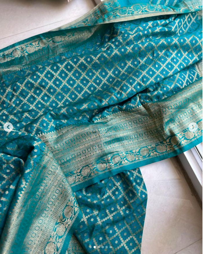 Sky Crepe Khadi Georgette  Silk Saree