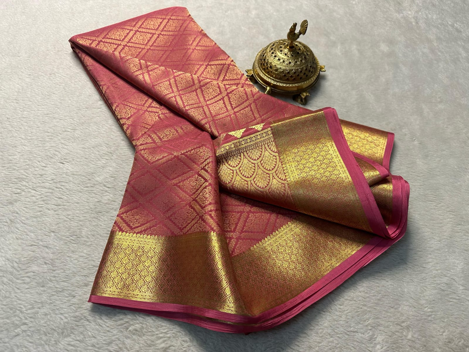 Gajri Semi Soft Silk Saree